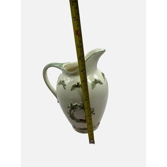 Ceramic Pitcher Wreath Flowers A Special Place 2002 Holiday Kitchen Home Decor - Picture 6 of 6